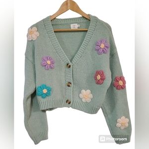 Luna Ivy Light Green Flower Chunky Crop Cardigan in a Women's Size XS
